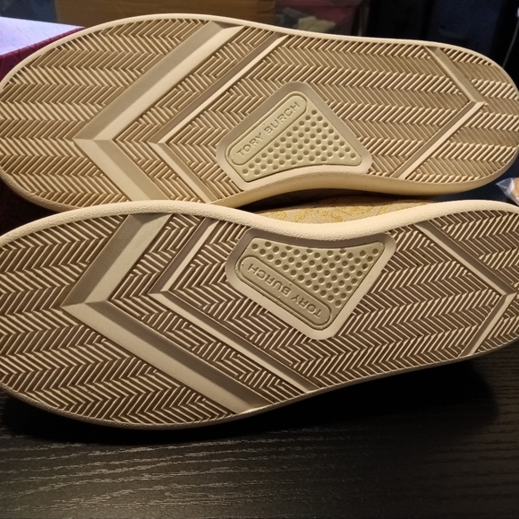 NEW Tory Burch Howell T Monogram Gold Thread Jacquard & Calf Leather Sne… - Picture 10 of 14